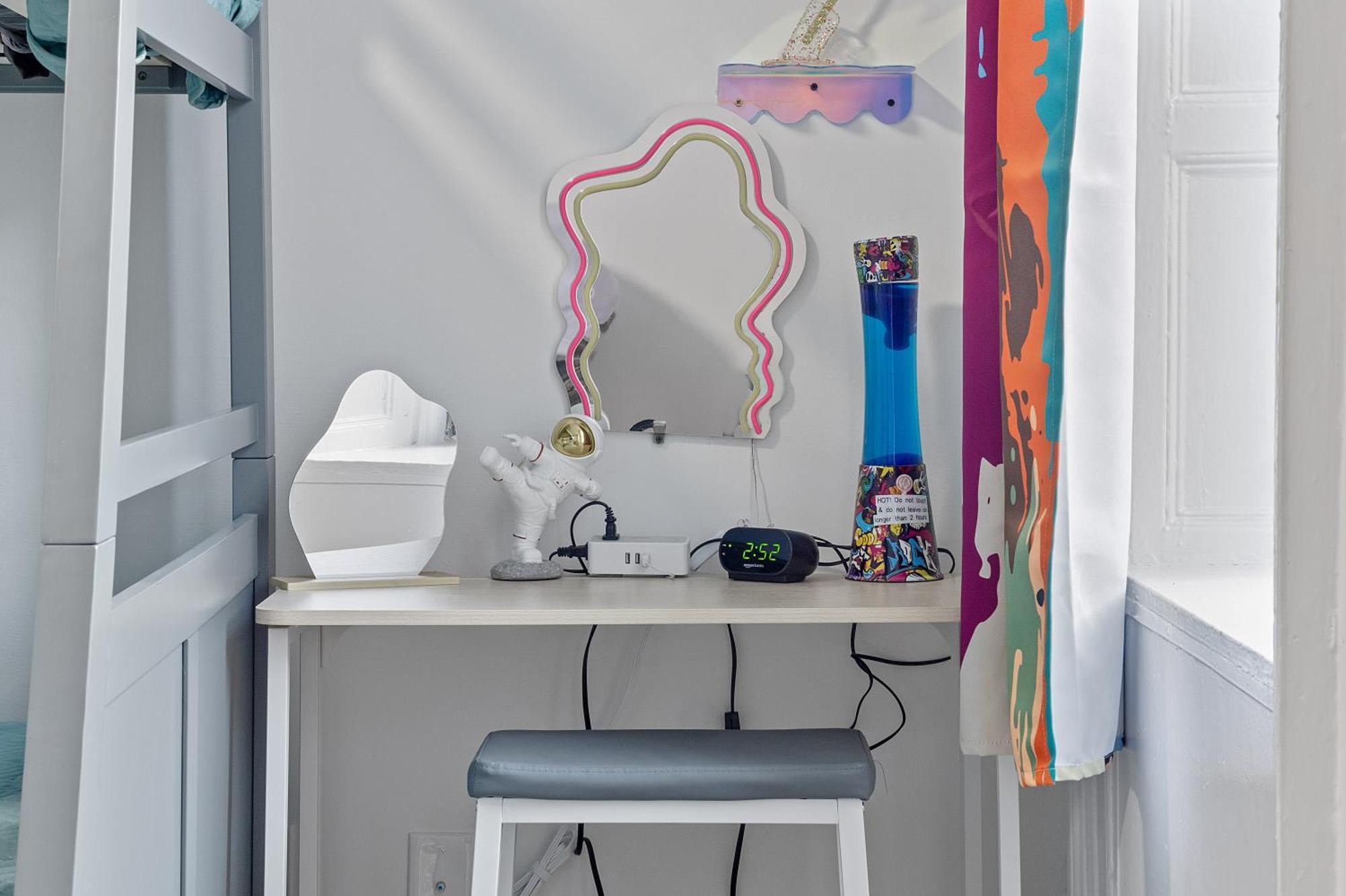 Funky & Colorful Urban Getaway, 20 Minutes To Nyc Apartment Hoboken Ngoại thất bức ảnh